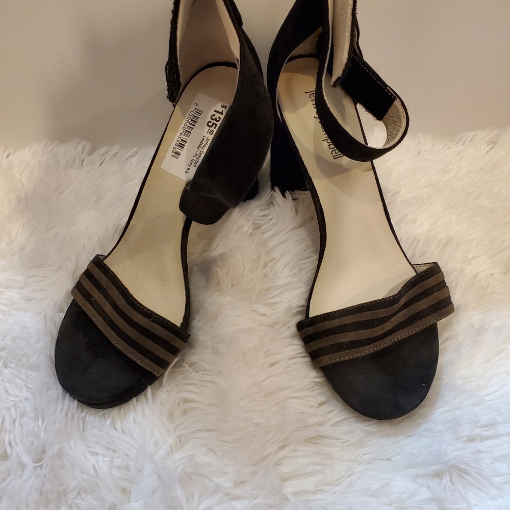 Shoes - Picture 2 of 5